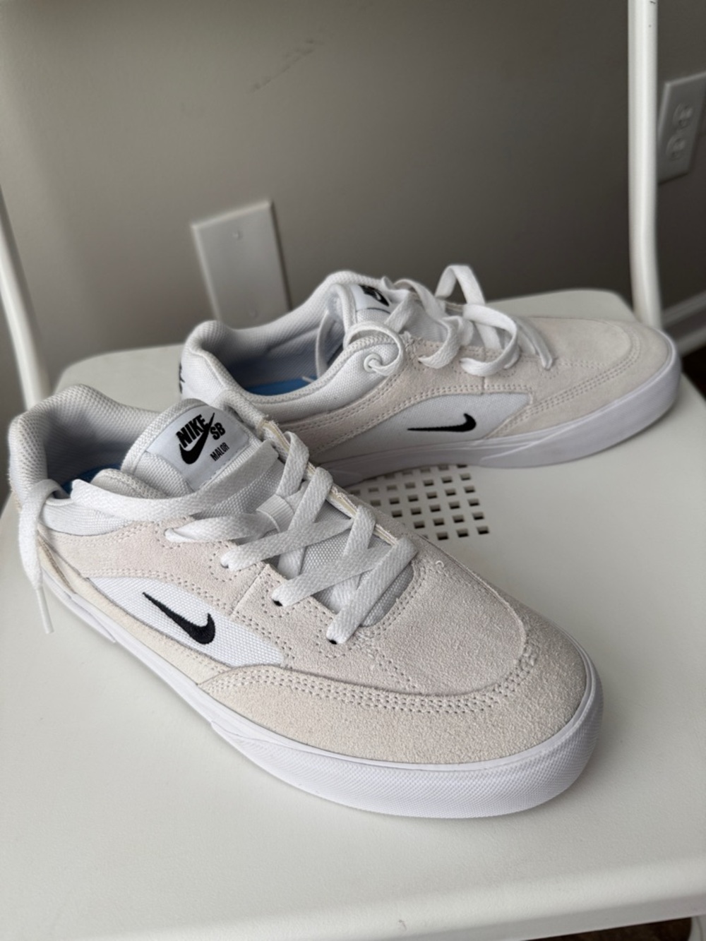 Nike SB Men’s White and Black Suede Skate Shoes